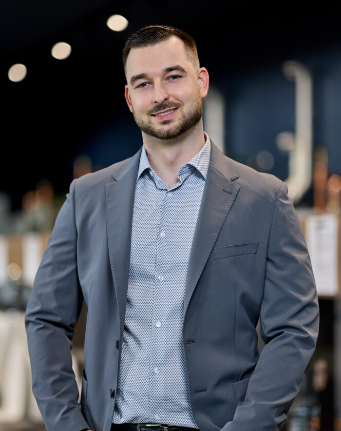 Portrait of Alex Levac