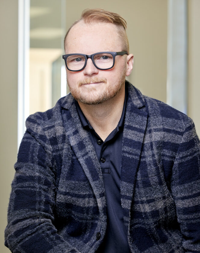 Portrait of Ron Moulton